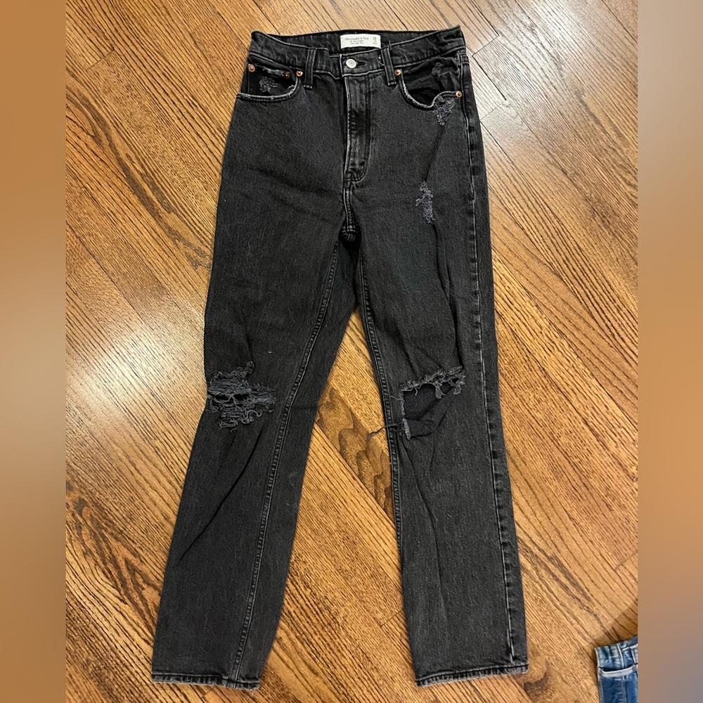 Abercrombie Women’s 90s straight ultra high rise